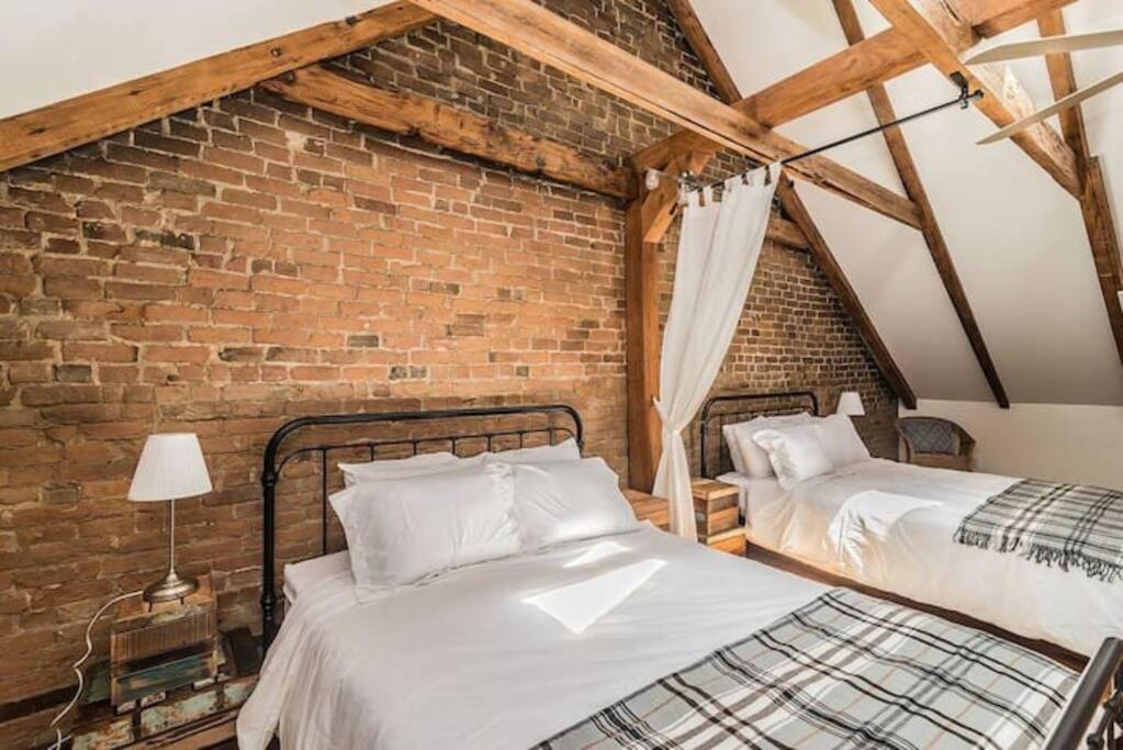 North House - Mtl Artist Loft - Champs Apartment Montreal Bagian luar foto