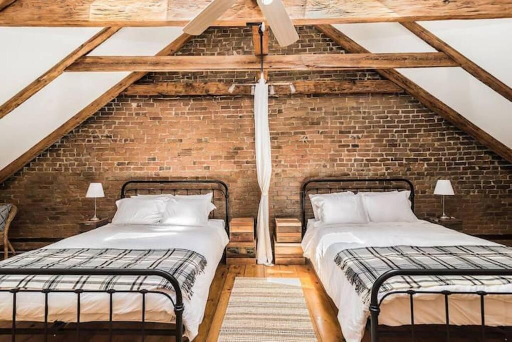 North House - Mtl Artist Loft - Champs Apartment Montreal Bagian luar foto