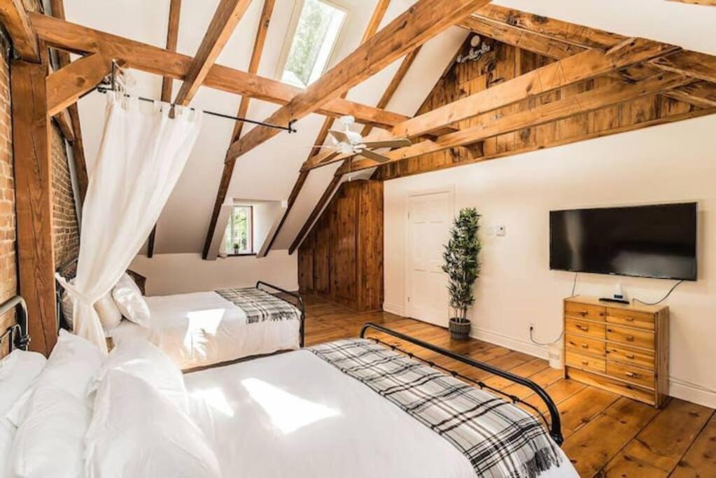 North House - Mtl Artist Loft - Champs Apartment Montreal Bagian luar foto